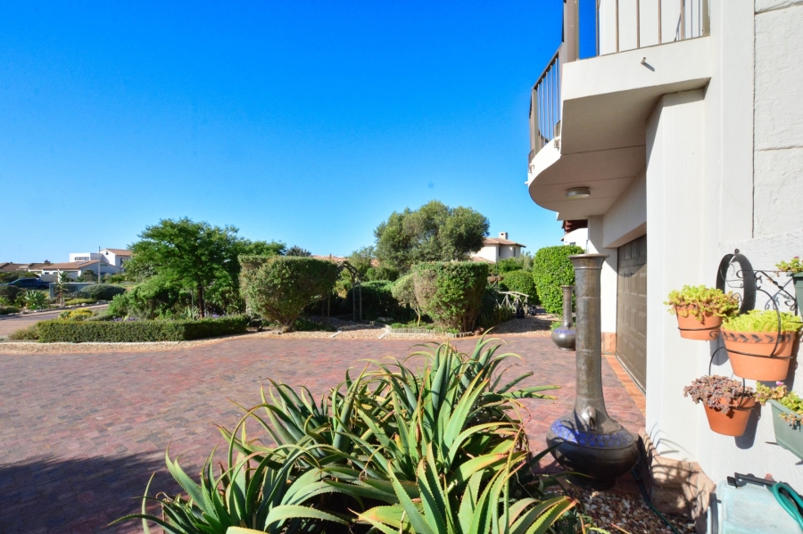 5 Bedroom Property for Sale in Langebaan Country Estate Western Cape